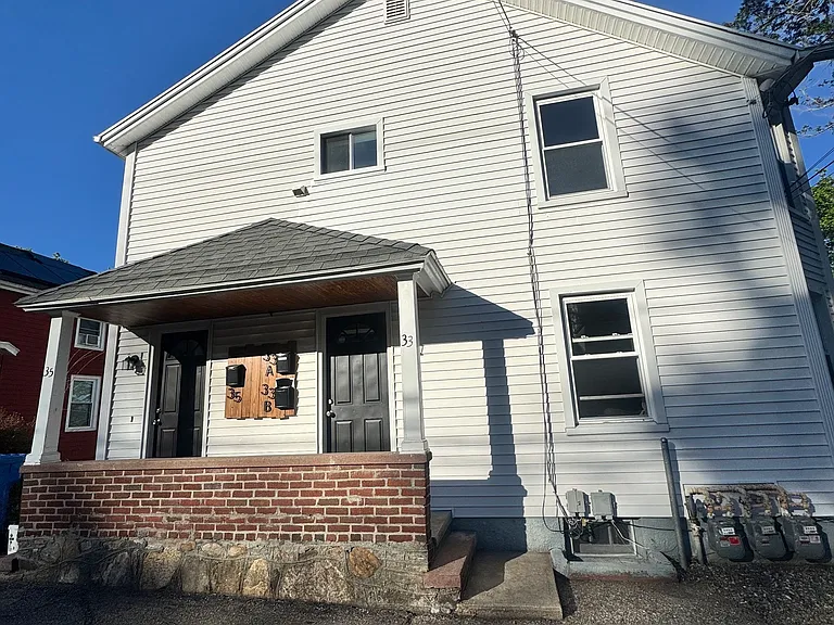 33-35 New Street, Shelton, CT &mdash; MJ Home Team&rsquo;s first closing